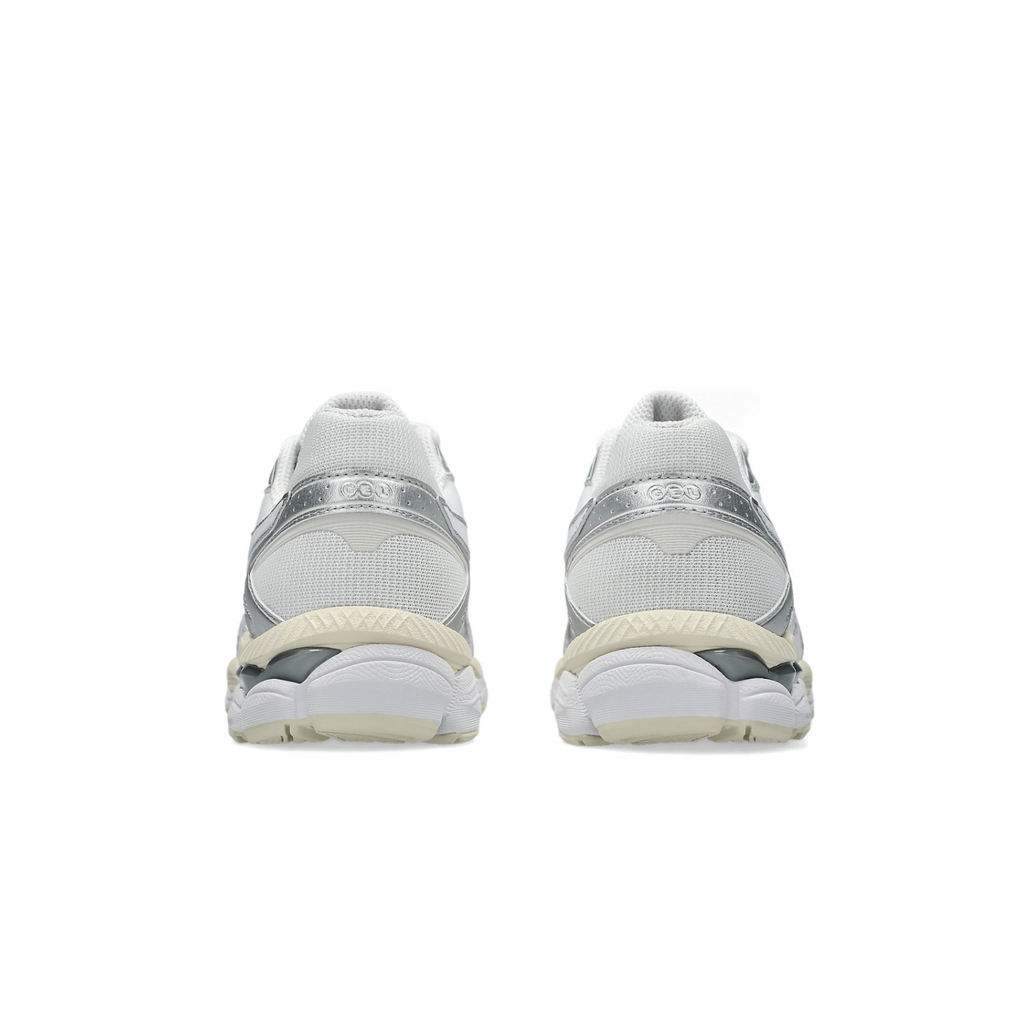 GEL- CUMULUS 16